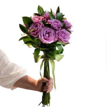 Buquê de 12 rosas lilás
